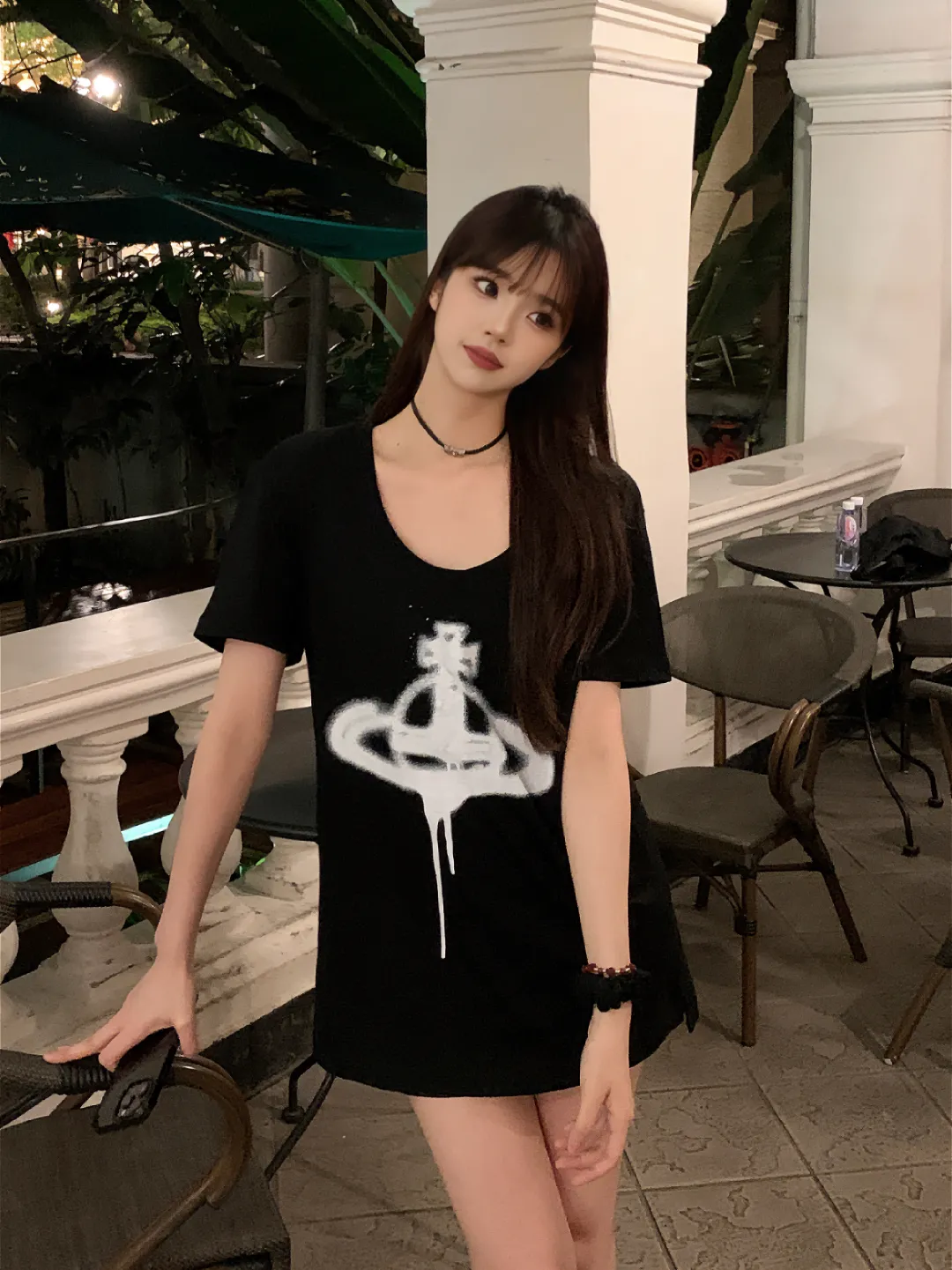 VIVI996 "vivienne west wood Queen Mother West U-neck big T short sleeves. Top trending model. Internet celebrity with millions of fans. PP same style looks good on the upper body. High return rate!